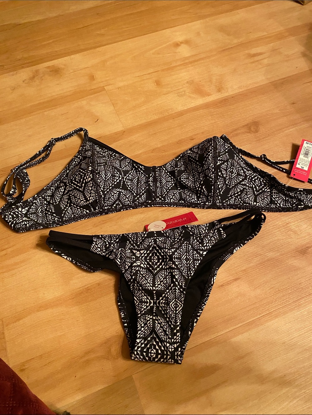 Xhilaration Black & White Geometric Bikini Set